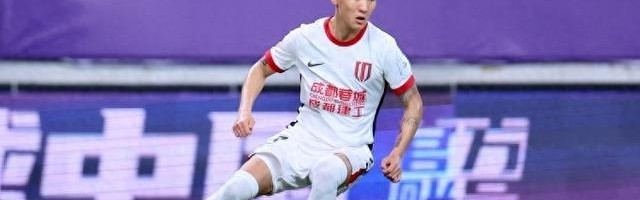 星空体育-韦世豪3分钟闪击！任意球贴地斩破门，赛季第10球，6年新高