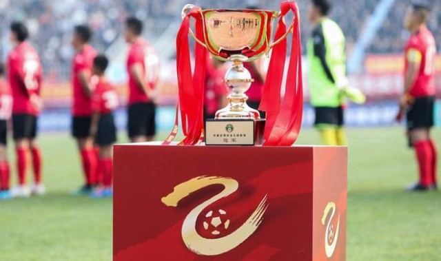 球员成主帅，老板却变球员！中乙上海2队调剂北区，朱骏将遇成亮