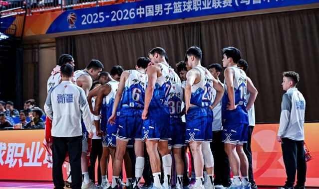星空官网-四连败！CBA豪门彻底无缘季后赛，重金引进的球员个个受伤
