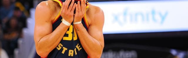 星空投注-勇士进攻已在联盟垫底 独木难支的库里真的累了